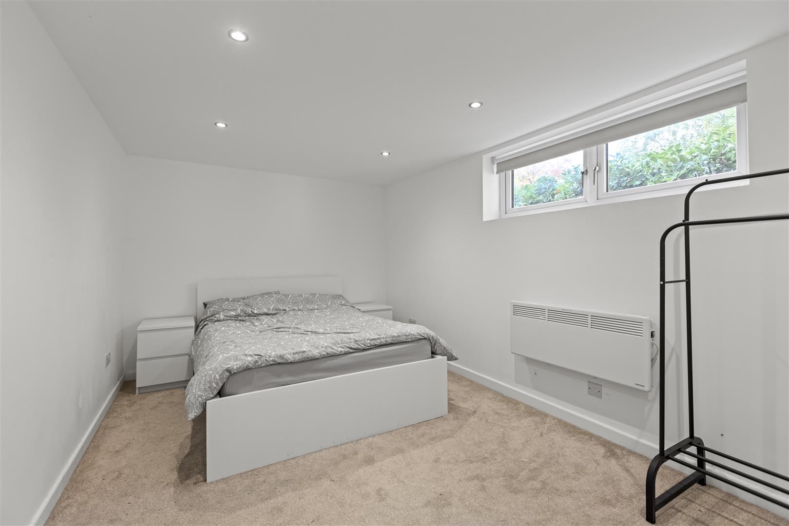 Prince Albert Drive, Ascot